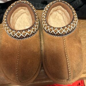 Toddler Ugg Tasman slippers